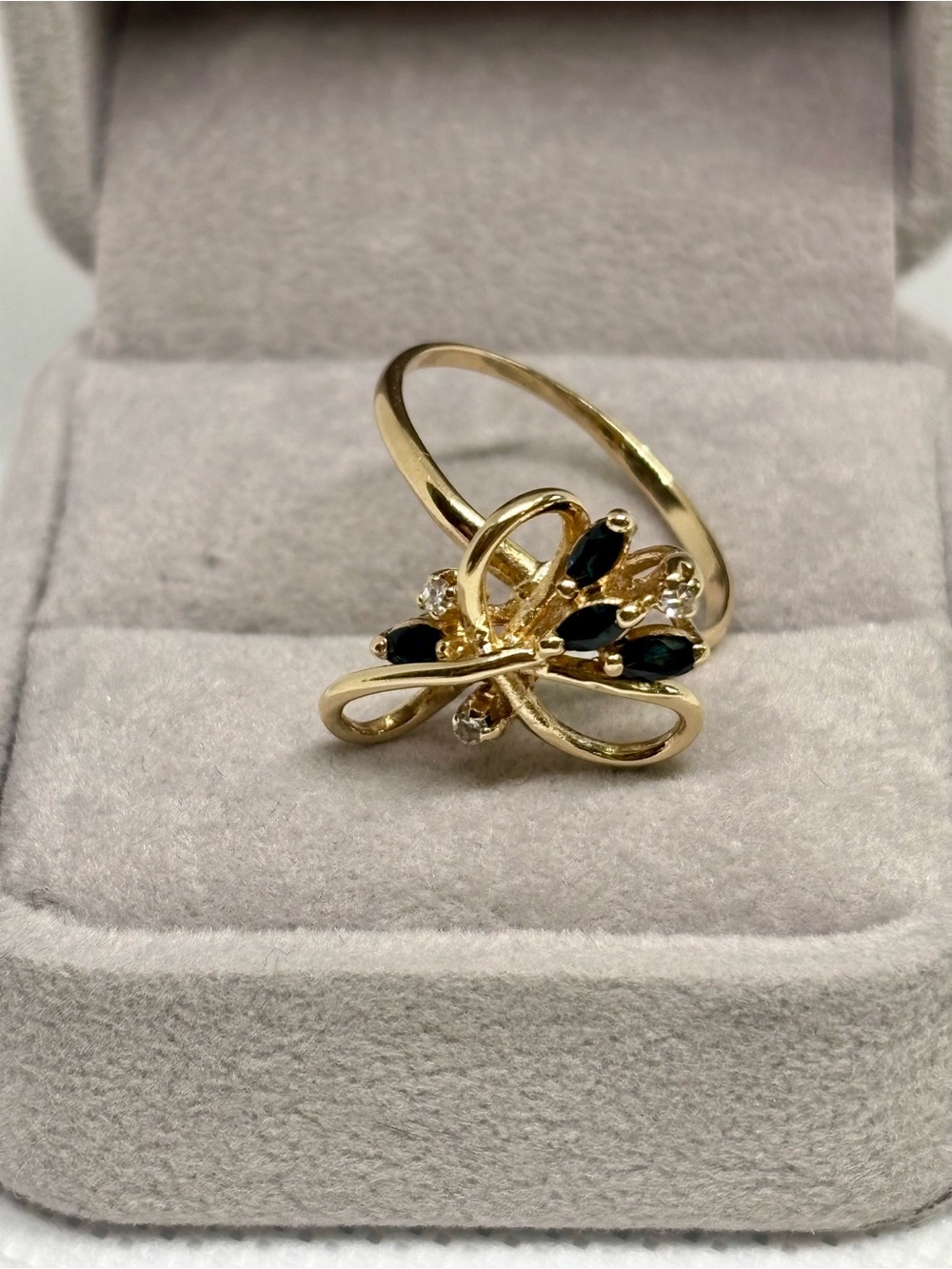 Elegant 14K Gold Diamond & Blue Sapphire Ring, size 8.5
